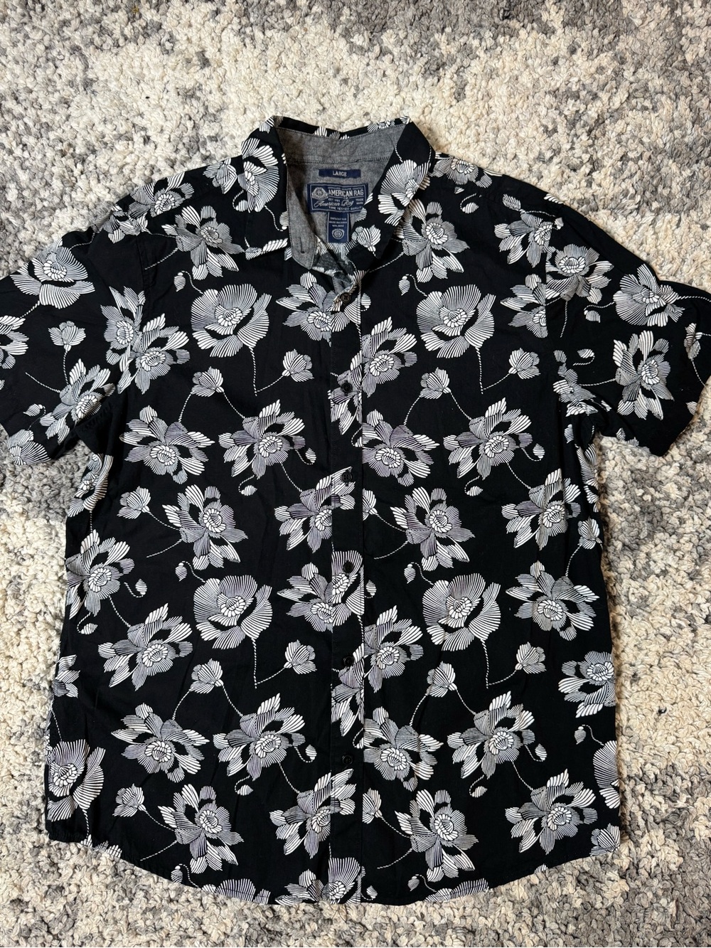 American Rag, Men’s Black Floral Short-Sleeve Button-Up Shirt, Large